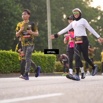 Runner Photo 6406779
