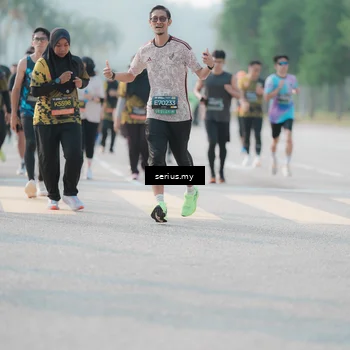 Runner Photo 6406821