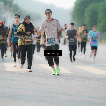 Runner Photo 6406822