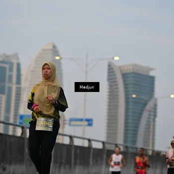 Runner Photo 6406840