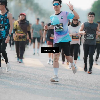 Runner Photo 6406873