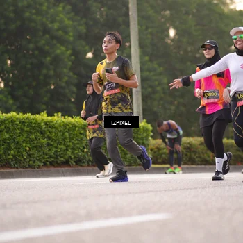 Runner Photo 6406875