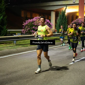Runner Photo 6406876