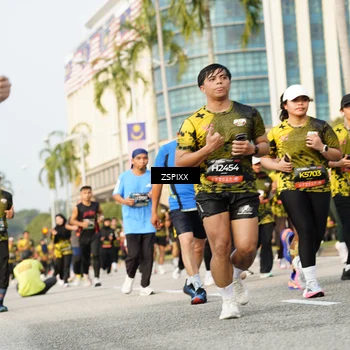 Runner Photo 6406884