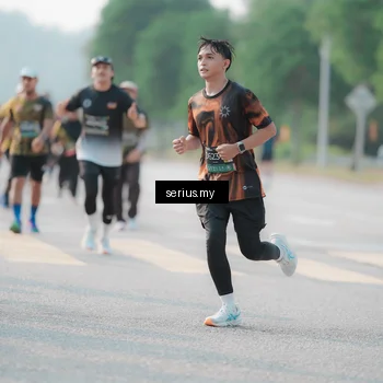 Runner Photo 6406890