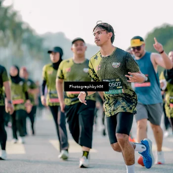Runner Photo 6406935