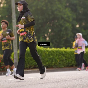 Runner Photo 6406959