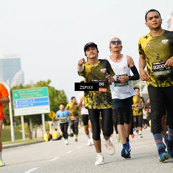 Runner Photo 6406962