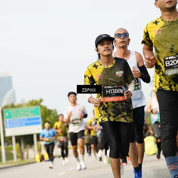 Runner Photo 6406970