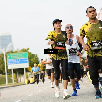 Runner Photo 6406979