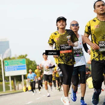 Runner Photo 6406981