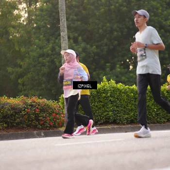 Runner Photo 6406999