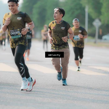 Runner Photo 6407014