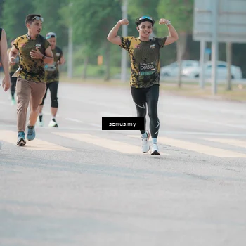 Runner Photo 6407024