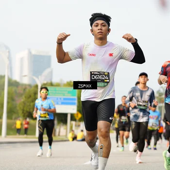 Runner Photo 6407028