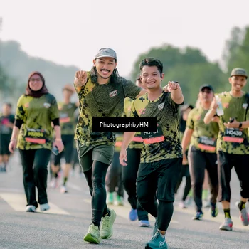 Runner Photo 6407041