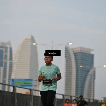Runner Photo 6407042