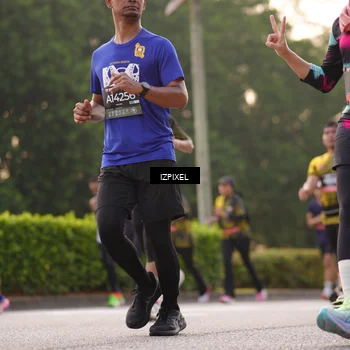 Runner Photo 6407053