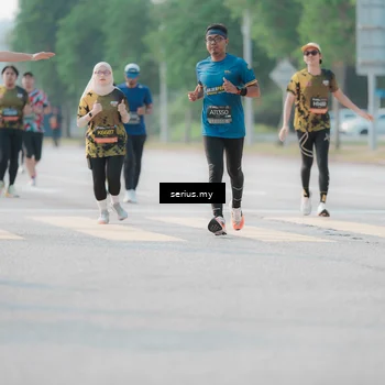 Runner Photo 6407056