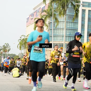 Runner Photo 6407072