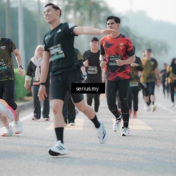 Runner Photo 6407099