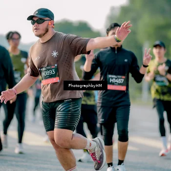 Runner Photo 6407103