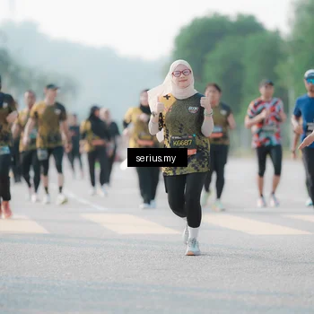 Runner Photo 6407104