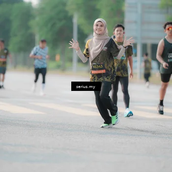 Runner Photo 6407140