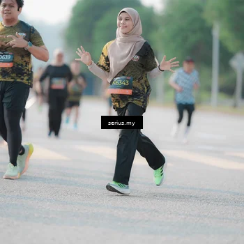 Runner Photo 6407156