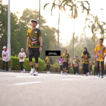 Runner Photo 6407172