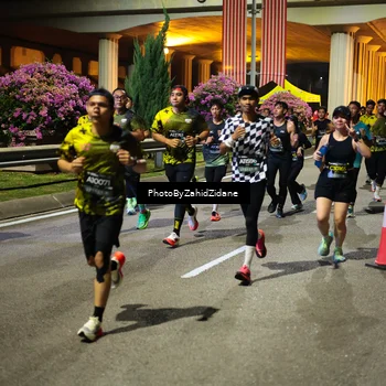 Runner Photo 6407195