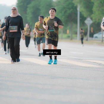Runner Photo 6407204
