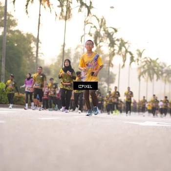Runner Photo 6407211