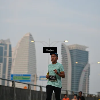 Runner Photo 6407221