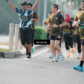 Runner Photo 6407224