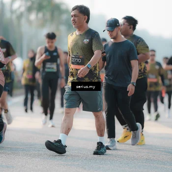 Runner Photo 6407298