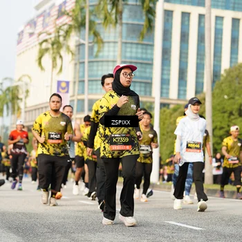 Runner Photo 6407300