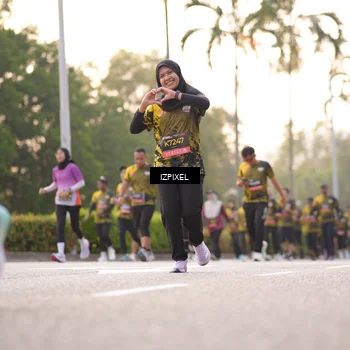Runner Photo 6407311
