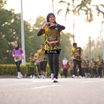 Runner Photo 6407337