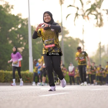 Runner Photo 6407347