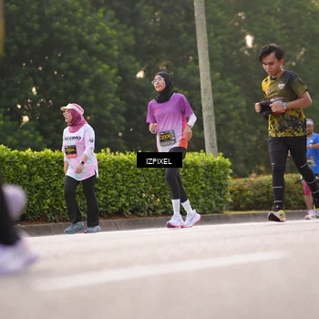 Runner Photo 6407391