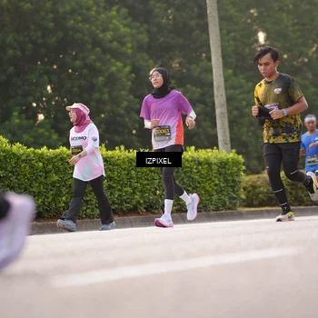Runner Photo 6407396