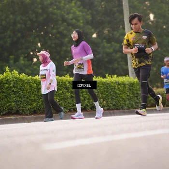 Runner Photo 6407407