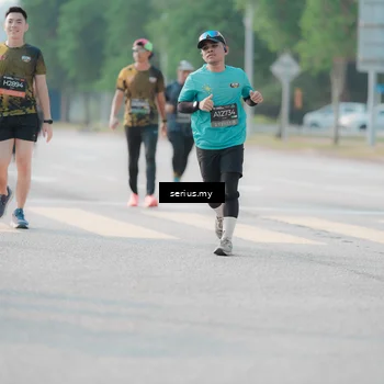 Runner Photo 6407448