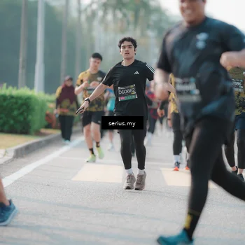 Runner Photo 6407517