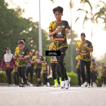 Runner Photo 6407540