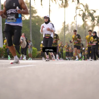 Runner Photo 6407578