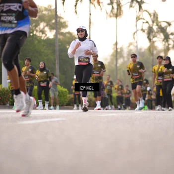 Runner Photo 6407595