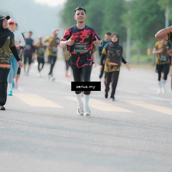 Runner Photo 6407596