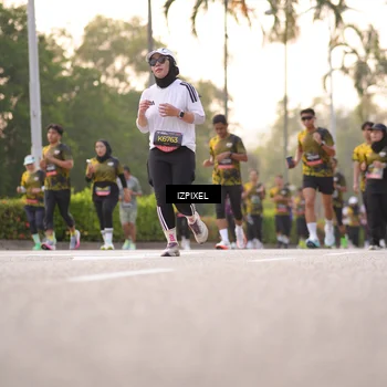 Runner Photo 6407619
